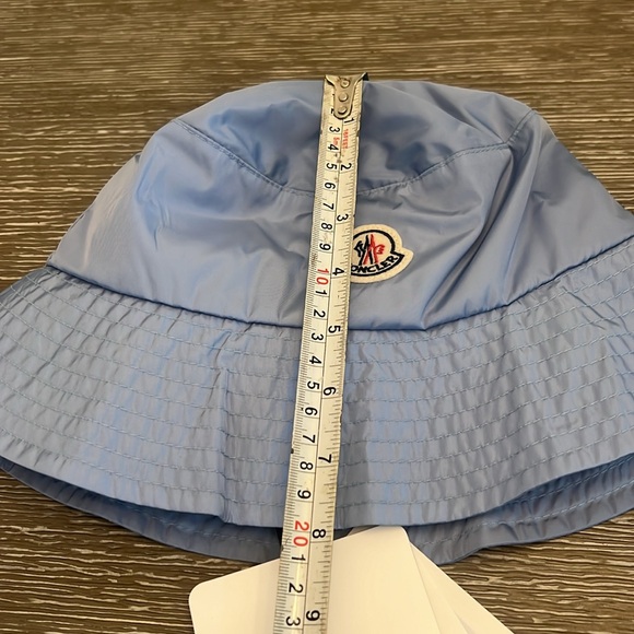 Moncler Logo Patch Bucket Hat - Picture 7 of 9